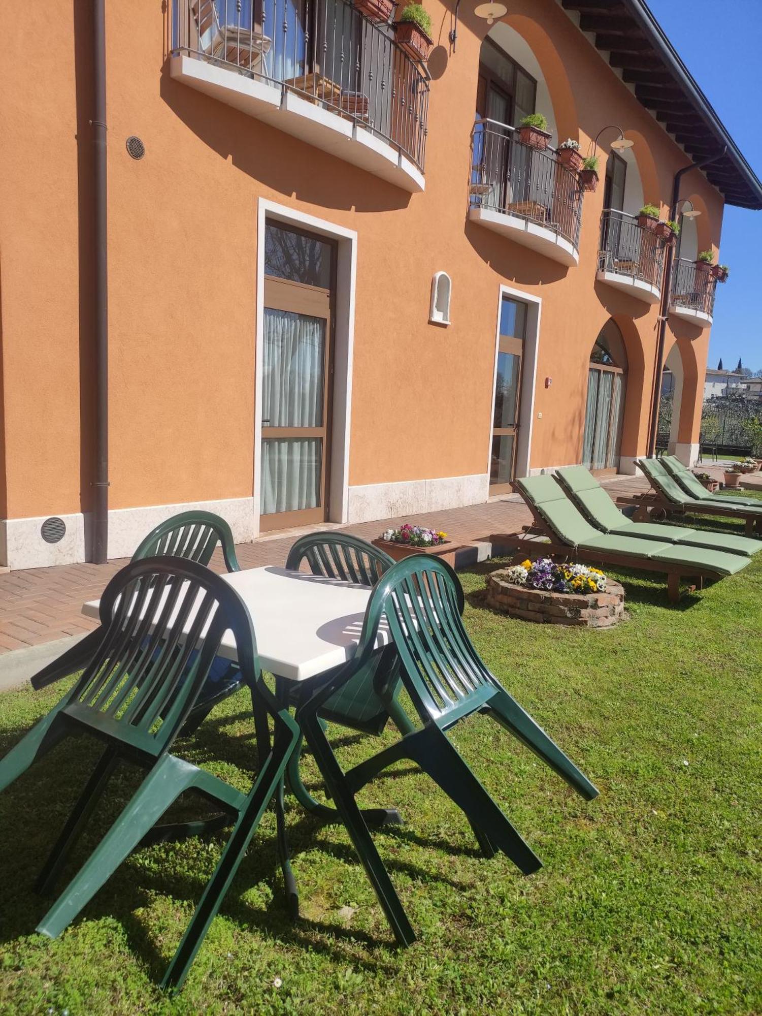 Agriturismo La Vigna Colà Quarto foto